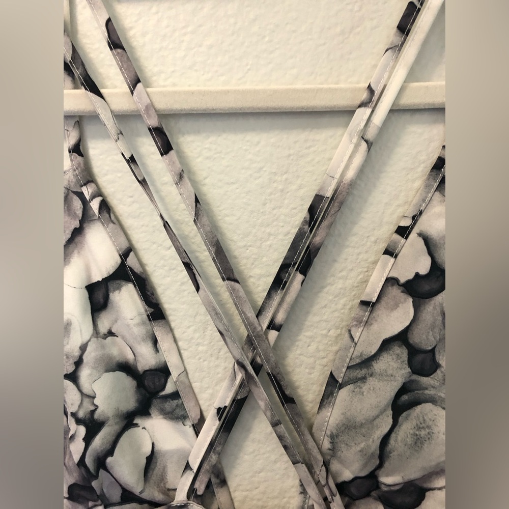 Deep Plunge Dress - Picture 10 of 11